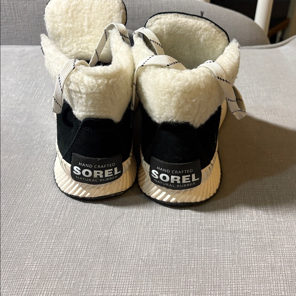 Sorel Black and White Ankle Boots - Picture 6 of 7